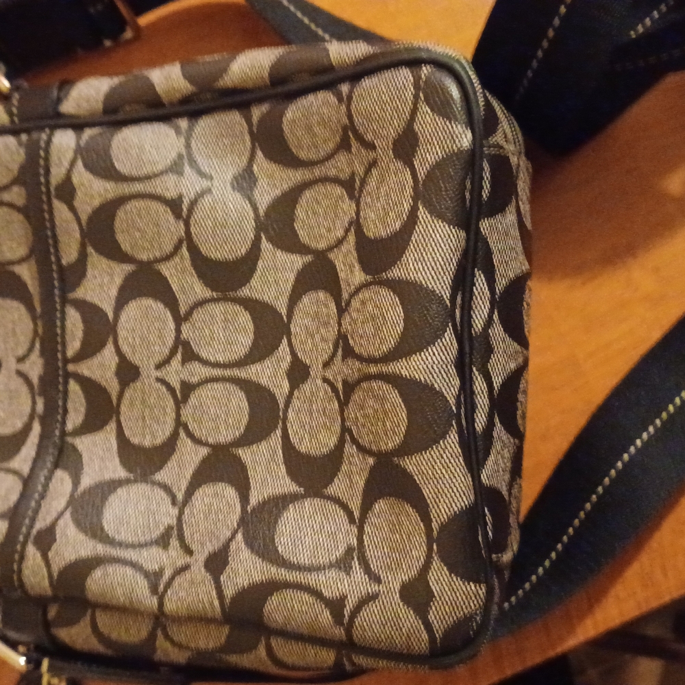 Coach Signature Black and Tan Messenger Bag - Picture 2 of 2
